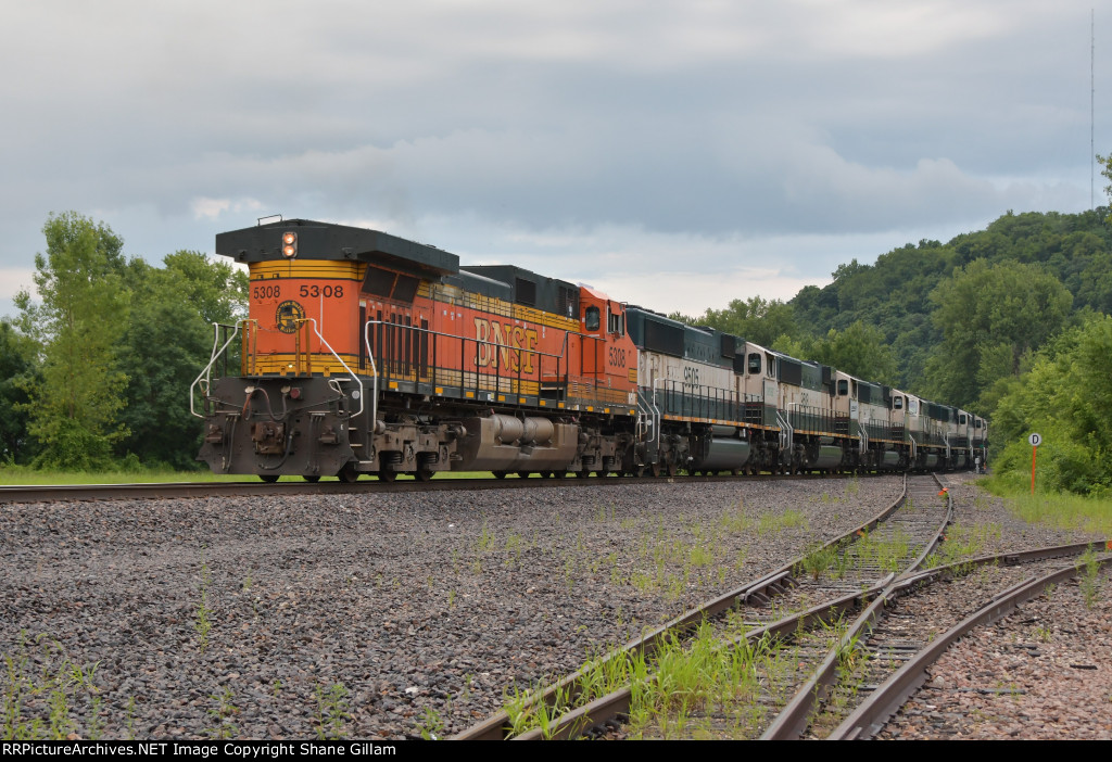 BNSF 5308 Dpu on a Powermove